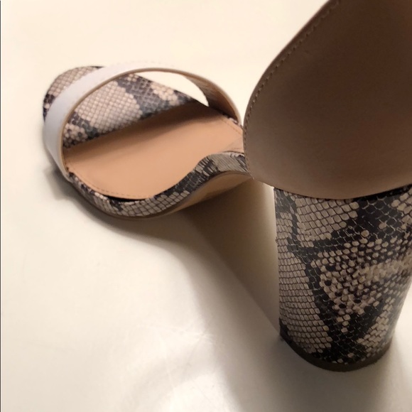 Heels - Picture 3 of 4